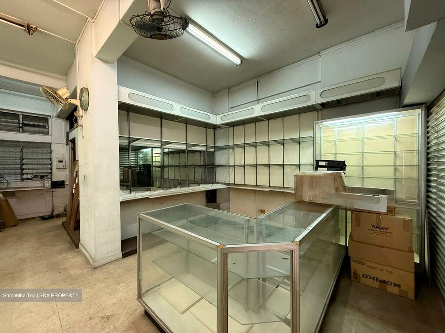 Hong Lim Complex (D1), Shop House #575779531